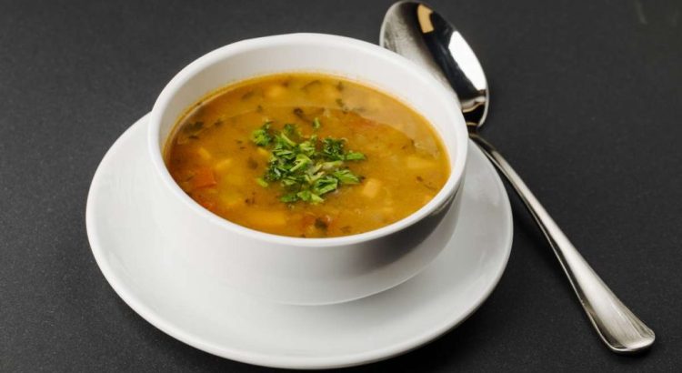 طرز تهیه سوپ شلغم با بلغور گندم