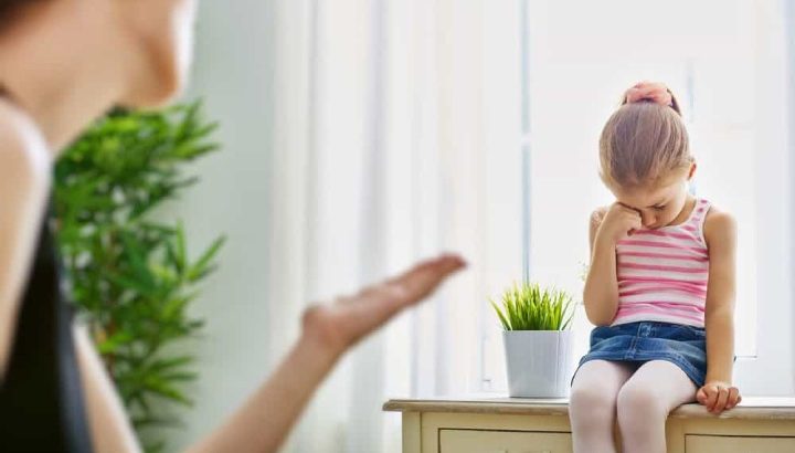 تحقیر یکی از انواع تنبیه کودک