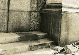 داستان سایه‌های به‌جامانده از انفجار اتمی در هیروشیما