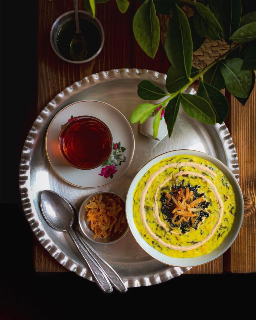 نحوه تهیه آش ماسوا بروجردی با بلغور گندم و اسفناج مقوی و خوش طعم 2 طرز تهیه آش ماسوا