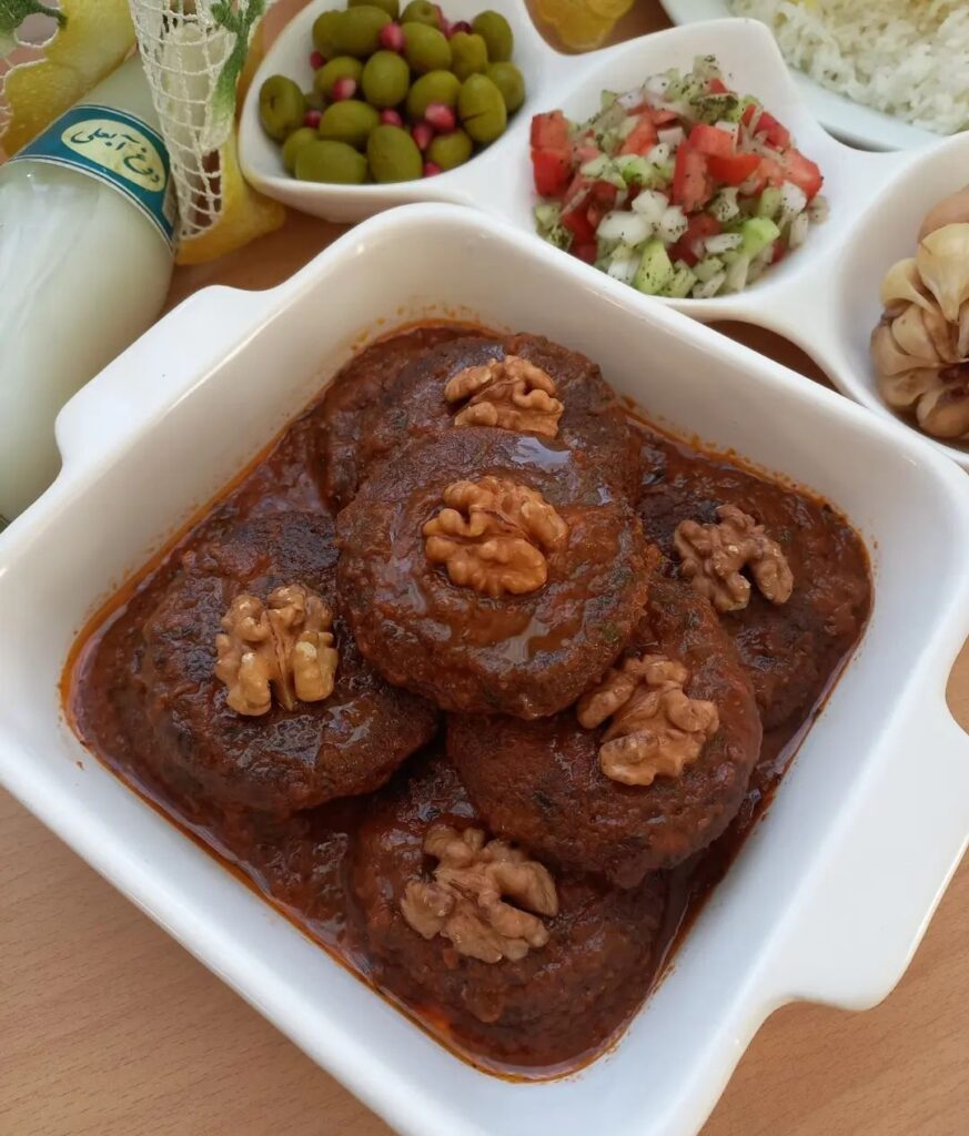 نحوه تهیه آغوز کوکو گیلانی با گردو فوق العاده خوش طعم و راحت 4 طرز تهیه آغوز کوکو