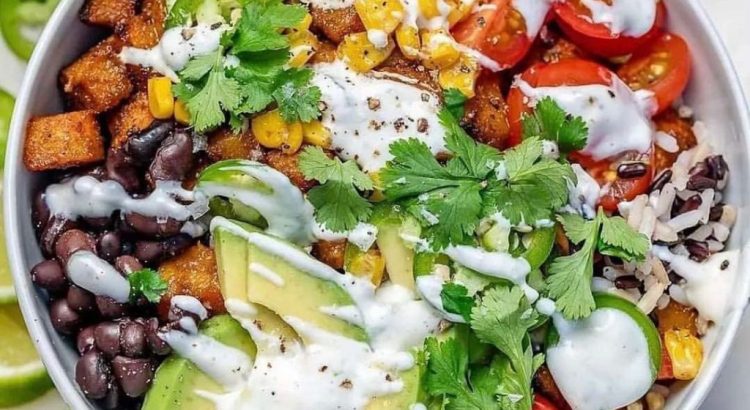 طرز تهیه سالاد لوبیا سیاه
