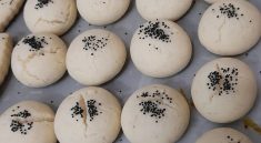 نحوه تهیه شیرینی نان قندی یا بهشتی قزوین با روغن جامد با فر و بدون فر 7 طرز تهیه شیرینی نان قندی