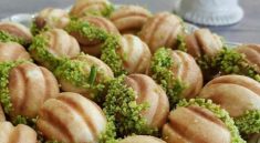 نحوه تهیه شیرینی باقلوا روسی شیک و ساده به شکل گردو و پسته خندان 22 طرز تهیه شیرینی باقلوا روسی