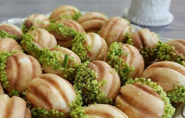 طرز تهیه شیرینی باقلوا روسی