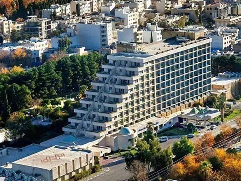 معارفه هتل درجه یک شیراز برای اقامتی مطمئن_نارنجی پوش 2 1712465431 823 معارفه هتل درجه یک شیراز برای اقامتی مطمئن نارنجی پوش