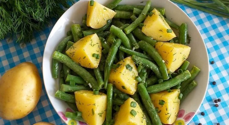 طرز تهیه سالاد لوبیا سبز