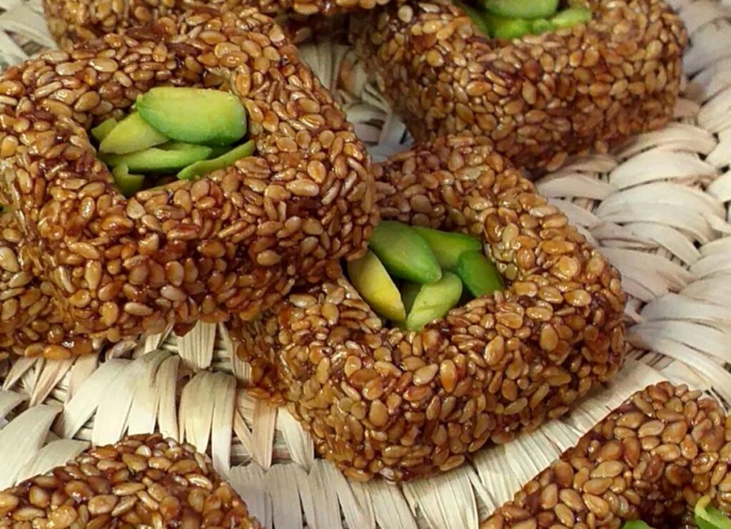نحوه تهیه کنجد بار خانگی با شیره مقوی و رژیمی برای بین وعده_نارنجی پوش 4 طرز تهیه کنجد بار