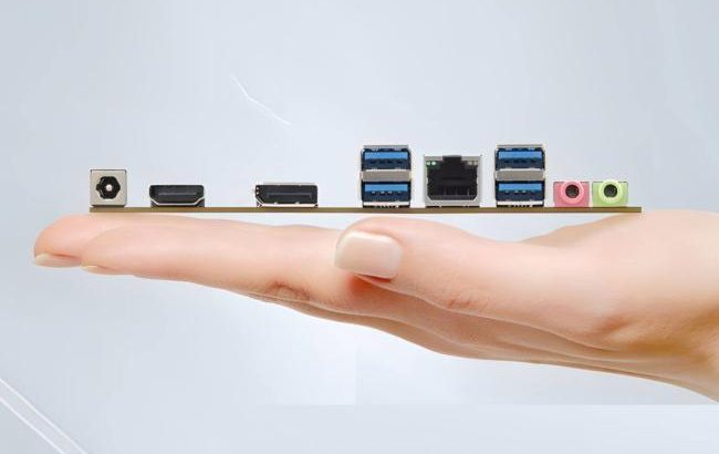 اولین مادربرد تخت کمپانی ازراک سازگار با پردازنده‌های Ryzen 9000 معرفی شد