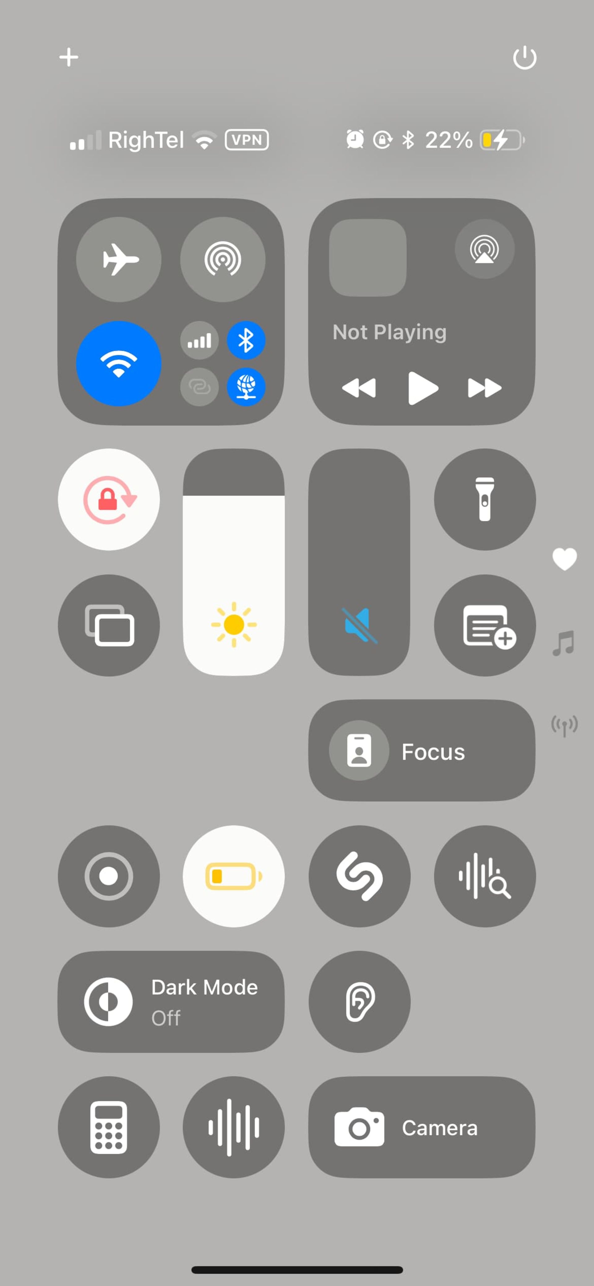 بازدید iOS 18: آپدیتی هوشمندانه حتی بدون هوش اپل_نارنجی پوش 25 کنترل سنتر iOS 18