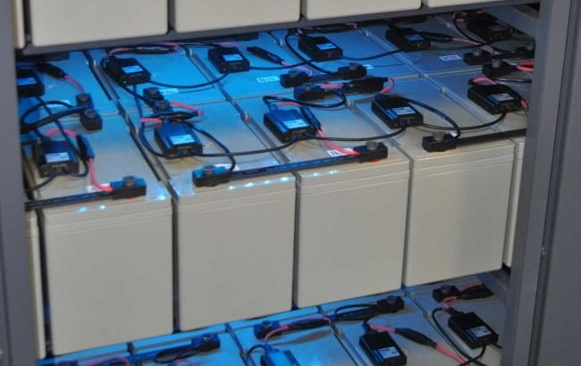 کدام باتری برای یو پی اس شما مناسب‌تر است؟ مقایسه انواع برند باتری یو پی اس بازار ایران