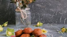 طرز تهیه پیراشکی سیب درختی با دارچین و طعمی بی نظیر