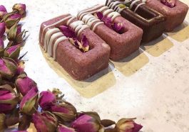 طرز تهیه حلوای گل محمدی