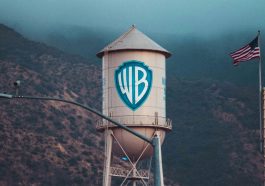 حالا می‌توان فیلم‌های Warner Bros را رایگان در یوتیوب تماشا کرد