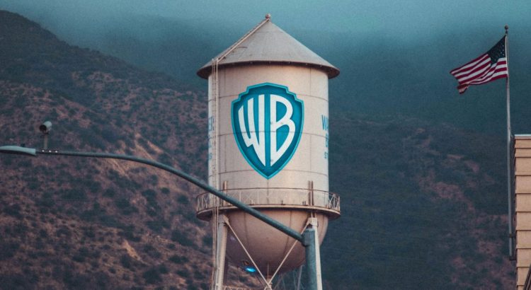 حالا می‌توان فیلم‌های Warner Bros را رایگان در یوتیوب تماشا کرد